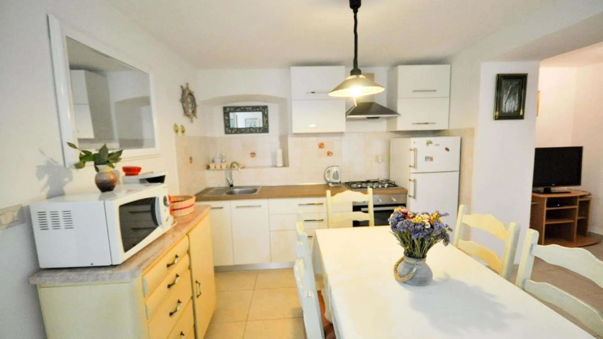 Ferienwohnung Fuer 5 Personen Ca 45 M In Novigrad, Adriakueste Kroatien Westkueste Von Istrien Novigrad Istria شقة
